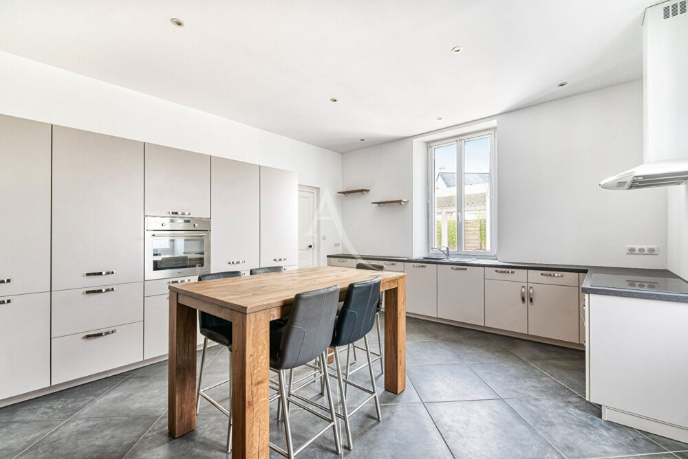 Maison de charme - ANGERS - 8 pièces 231 m² -