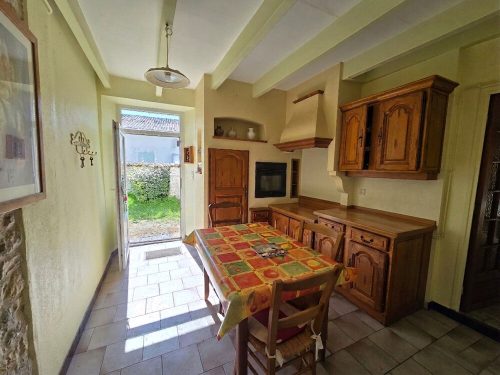 Vente Maison Deux maisons de village avec dépendances Lozay