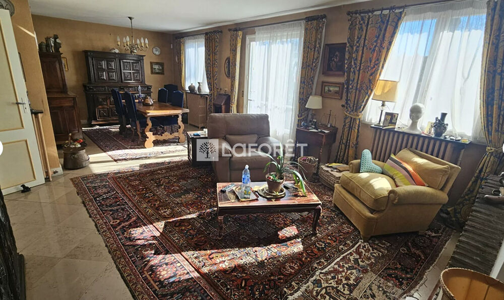 Maison Livry Gargan 8 pièce(s) 152 m2