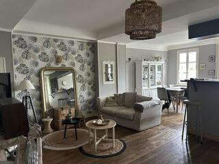Vente Maison Demeure de caractère avec jardin au coeur de Saint-Jean-d'Angély Saint jean d angely