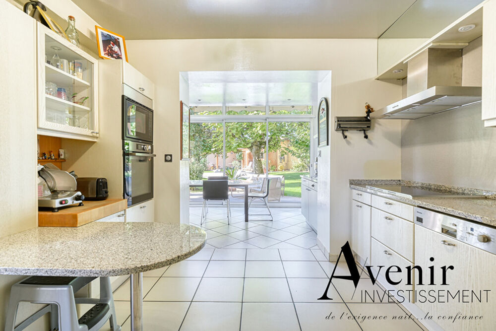 à vendre  Maison Saint-Cyr-au-Mont-d'Or (69450)