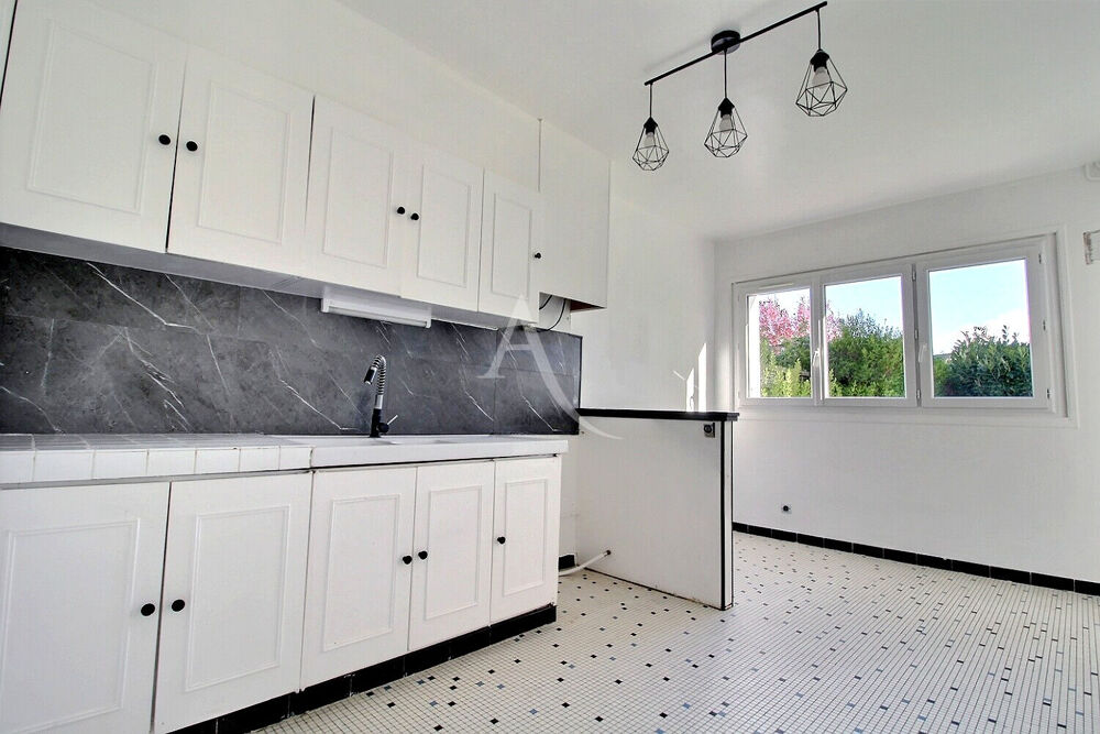 Vente Maison Maison 4 pièces 88 m² quartier des Bessières Maurepas
