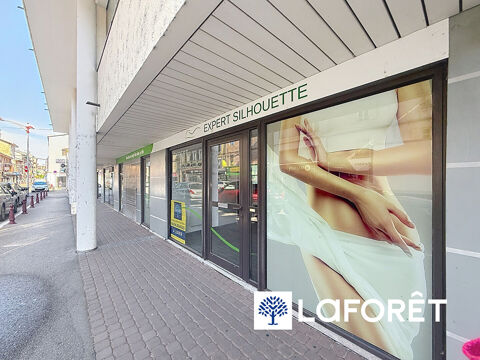 LOCAL COMMERCIAL Hyper centre de BOURGOIN JALLIEU - 71.22 m2 995 38300 Bourgoin jallieu