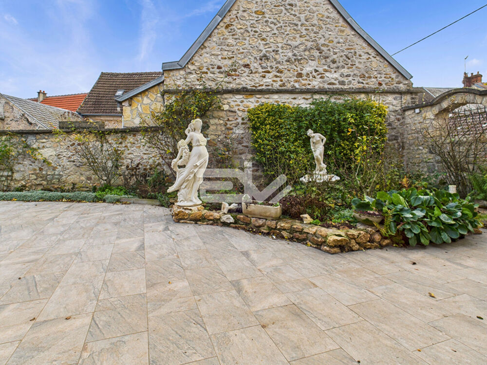 Vente Maison Maison de caractère avec jardin, piscine et suite parentale au coeur d'un écrin de verdure Fere en tardenois