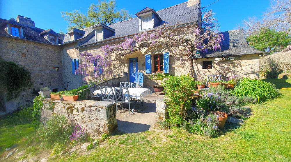 Grande propriété avec gîte spacieux, au calme
