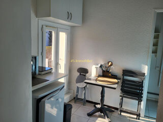  Appartement à louer 1 pièce 28 m²