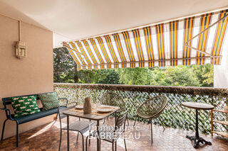  Appartement à louer 4 pièces 142 m²