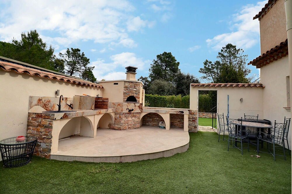 � vendre  Maison Roquebrune-sur-Argens (83520)