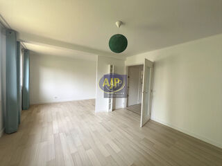  Appartement à louer 3 pièces 68 m²