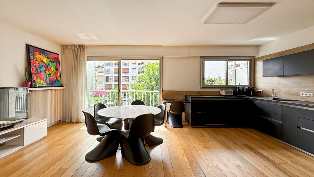 Vente Appartement PARIS 16e  HENRI HEINE  3 PIÈCES 92 M²  5e ÉTAGE BALCON SUR JARDIN Paris 16