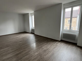  Appartement � louer 4 pi�ces 81 m�