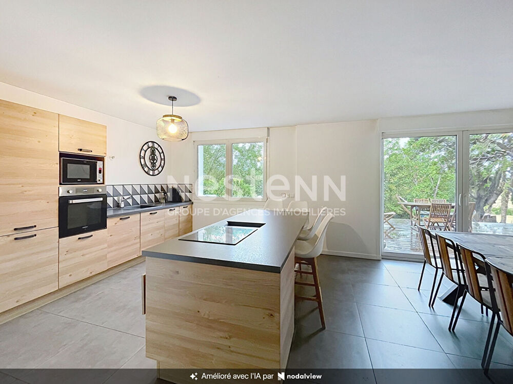 Vente Maison À vendre à Theix-Noyalo, maison rénovée de 166m² sur plus de 2500m² de terrain Theix noyalo