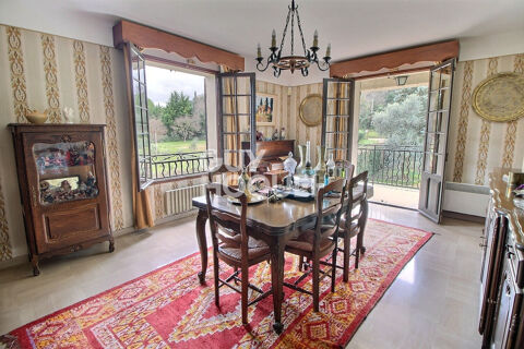 Vente Maison Villa avec Vue Alpilles .Saint-�tienne-du-Gr�s 310 m2 St etienne du gres