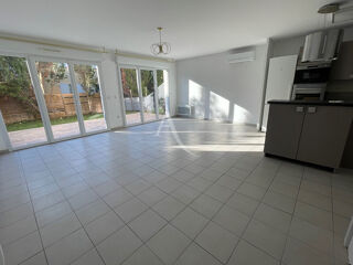  Maison à louer 4 pièces 104 m²