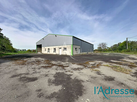 Entrep&ocirc;t / local industriel 500 m&sup2; 199000 53300 Saint loup du gast