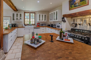  Maison � vendre 8 pi�ces 330 m�