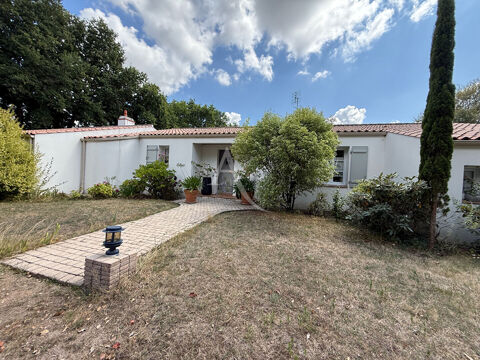   Maison Commequiers 5 pice(s) Maison - 5 pice(s) - 133 m