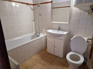  Appartement à louer 3 pièces 60 m²