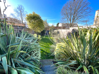  Maison � vendre 6 pi�ces 215 m�