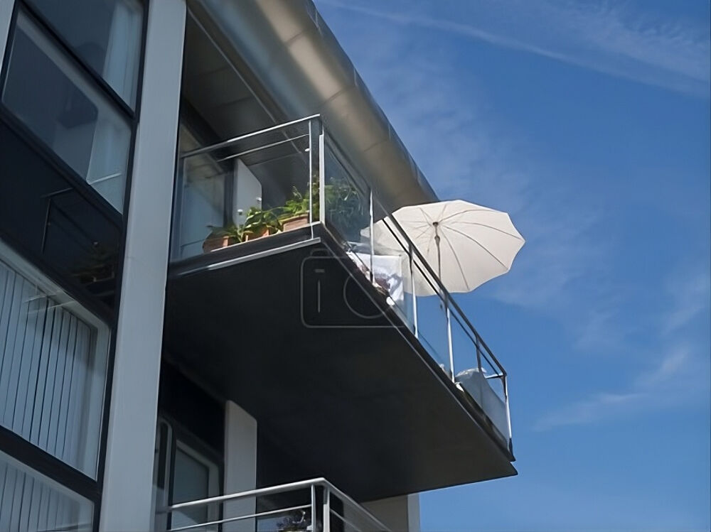 Vente Appartement T3 fonctionnel avec agréable terrasse proche tram et commodités Bordeaux