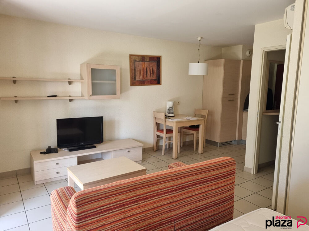 A LOUER meublé - Divonne les Bains - Studio de 31 m² - Terrasse