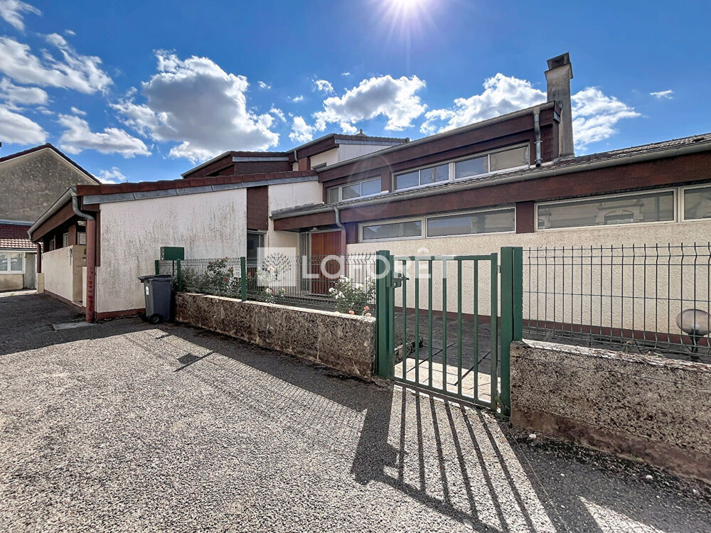 Maison familiale avec espace professionnel à Chaumont