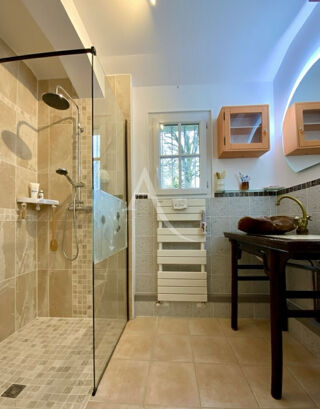  Maison � vendre 8 pi�ces 210 m�