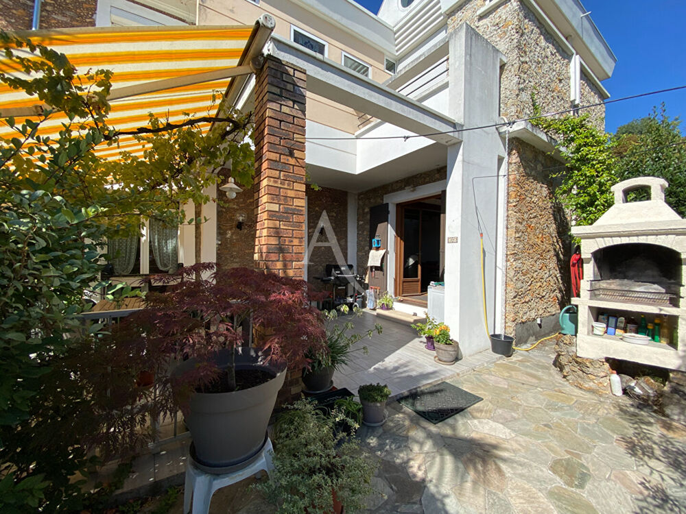 Maison Athis Mons 6 pièce(s) 142.2m² secteur Gare
