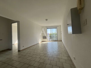  Appartement à louer 2 pièces 33 m²
