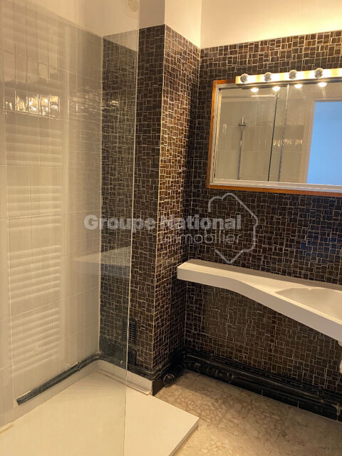  Appartement � louer 4 pi�ces 160 m�