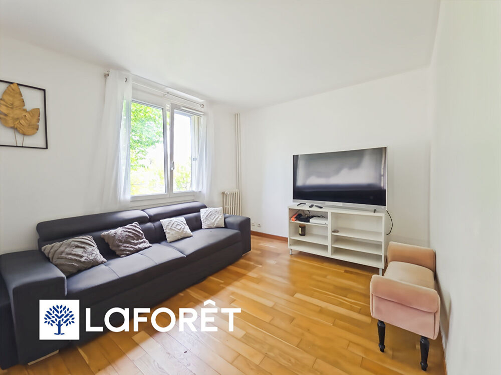 Vente Appartement Appartement Ris Orangis 5 pièces, avec balcon exposé sud. Ris orangis