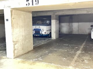  Parking / Garage � vendre 26 m� Paris