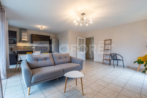   ANNECY SECTEUR FIER - APPARTEMENT T3 - MEUBL� - 1ER �TAGE - TERRASSE 13 m� - GARAGE + POSSIBILITE D'UN GARAGE EN SUS Appartement - 3 pi�ce(s) - 71 m�