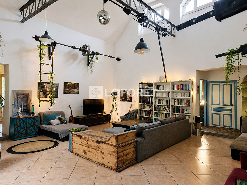 Vente Maison Maison La Thuile 7 pièce(s) 242 m2 La thuile