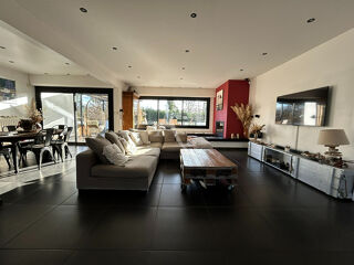  Maison � vendre 8 pi�ces 235 m�