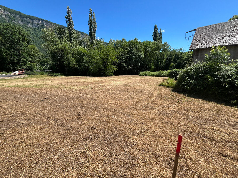 Vente Terrain Terrain constructible de 1 351 m² - Méry Mery
