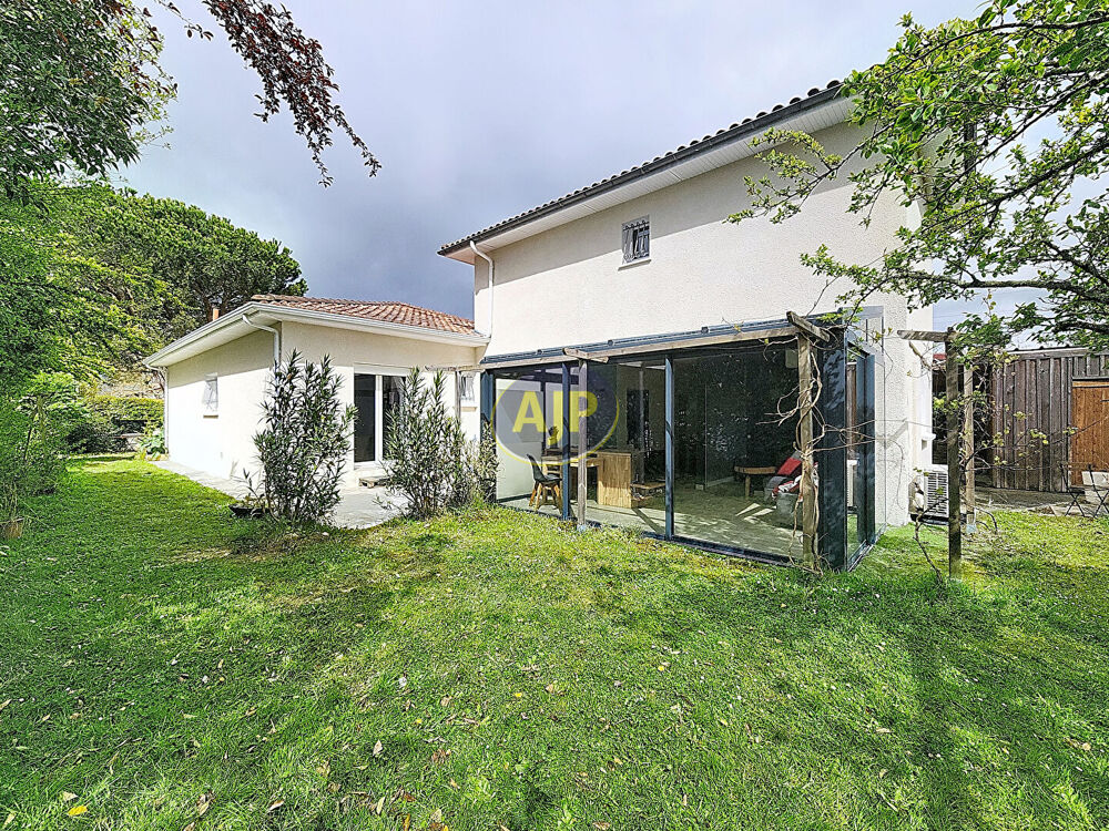 Vente Maison Maison familiale et sa dépendance à Pessac Alouette. Pessac