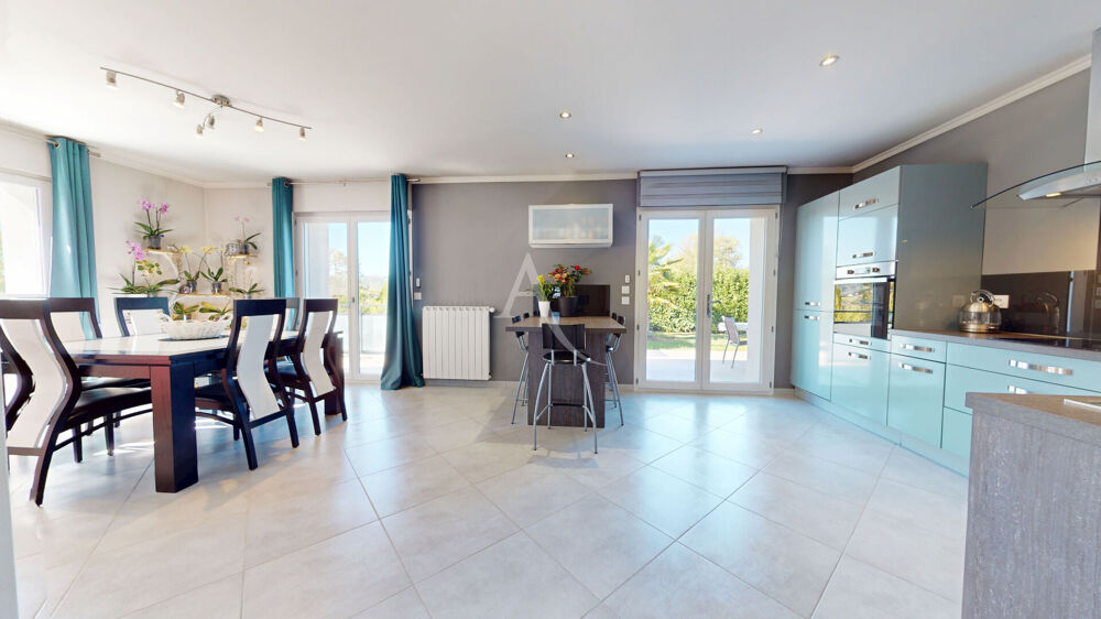 Maison familiale de 179 m² , 5 chambres, grande terrasse et terrain piscinable
