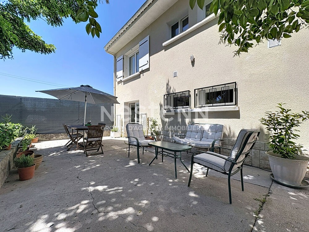 Maison entièrement rénovée 4 pièces à vendre à Barbaste, calme et bien équipée
