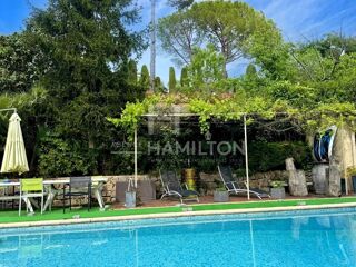  Maison à vendre 6 pièces 215 m²