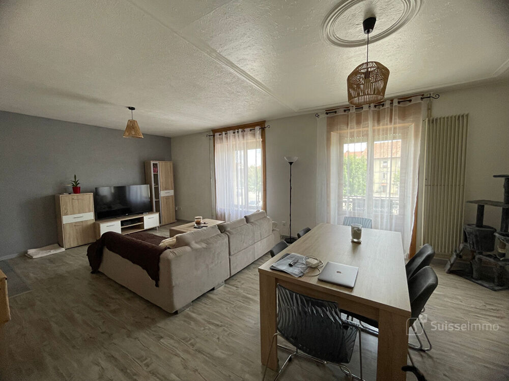 Vente Immeuble Grandvillars, Immeuble avec dépendances sur 1160M2 de terrain Grandvillars