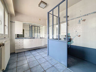  Maison � vendre 8 pi�ces 210 m�