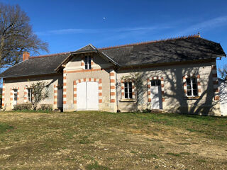  Villa à vendre 15 + pièces 826 m²
