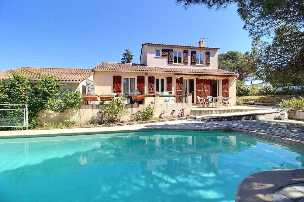 Maison 5 pièces 126 m² · à Roquebrune sur Argens · 126 m² · 490 000 €
