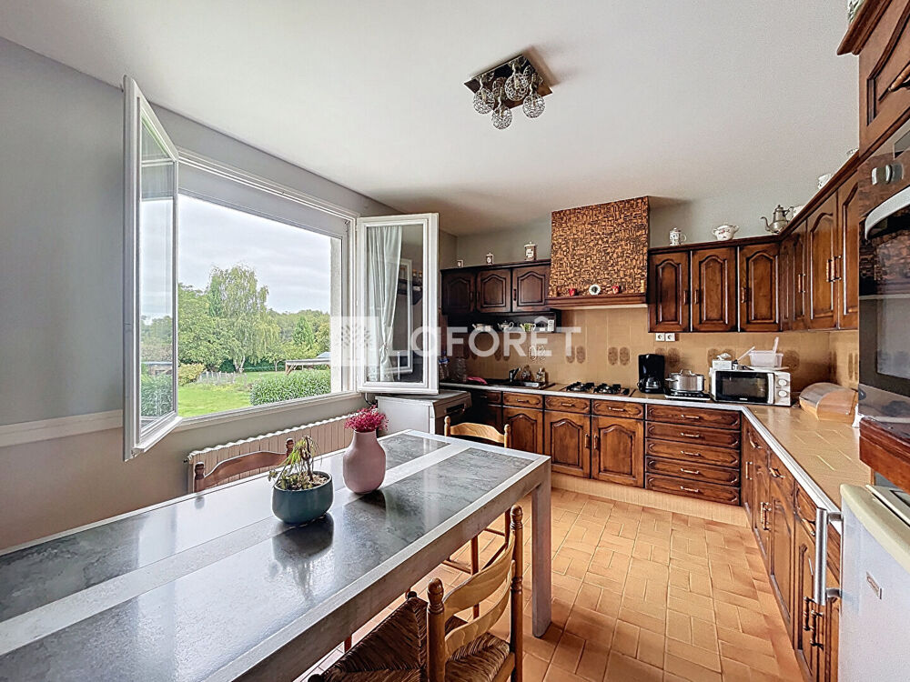 Maison La Gacilly 7 pièce(s) 123 m2
