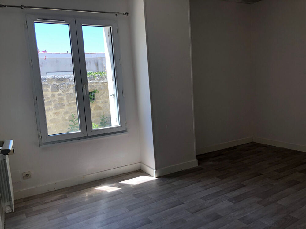Vente Maison Maison 4 pièces à vendre à Saint Agnant - Réf 1351 St agnant