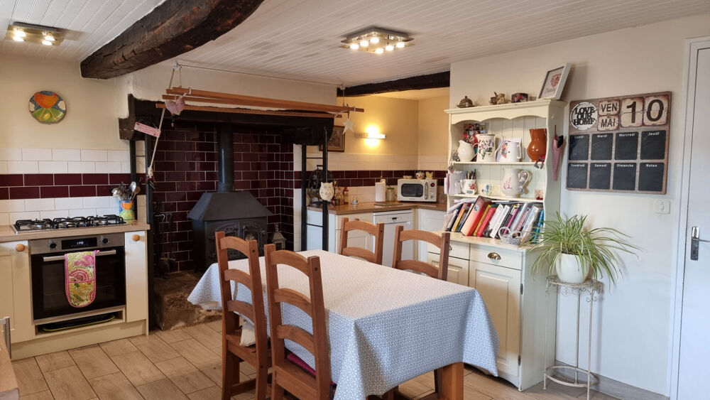 COTES D'ARMOR, Proche Mur De Bretagne, Deux Propriétés De 4 Chambres Et Une Avec 1 Chambre, Piscine Chauffée Et écurie