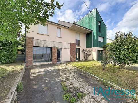  Maison Montenay 7 pi�ce(s) 173 m� Maison - 7 pi�ce(s) - 173 m�