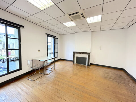 A LOUER BUREAU DANS IMMEUBLE DE STANDING AVEC ASCENSEUR - SAINT ANDRE DE CUBZAC 550 33240 Saint andre de cubzac