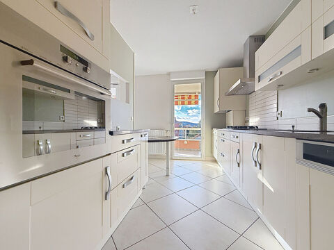  Appartement  louer 4 pices 92 m